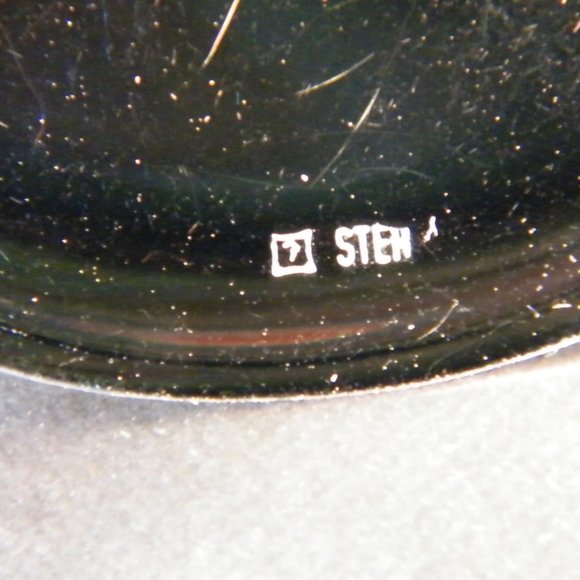 Vintage Sterling Silver Forstner Brooch with Engraved Floral Design - Picture 5 of 7